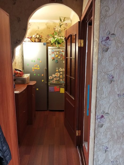 Продам двокімнатну квартиру