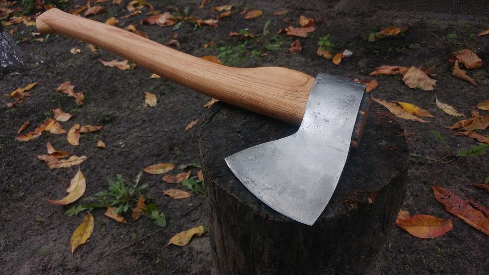 Siekiera Oberharzer Bison 800