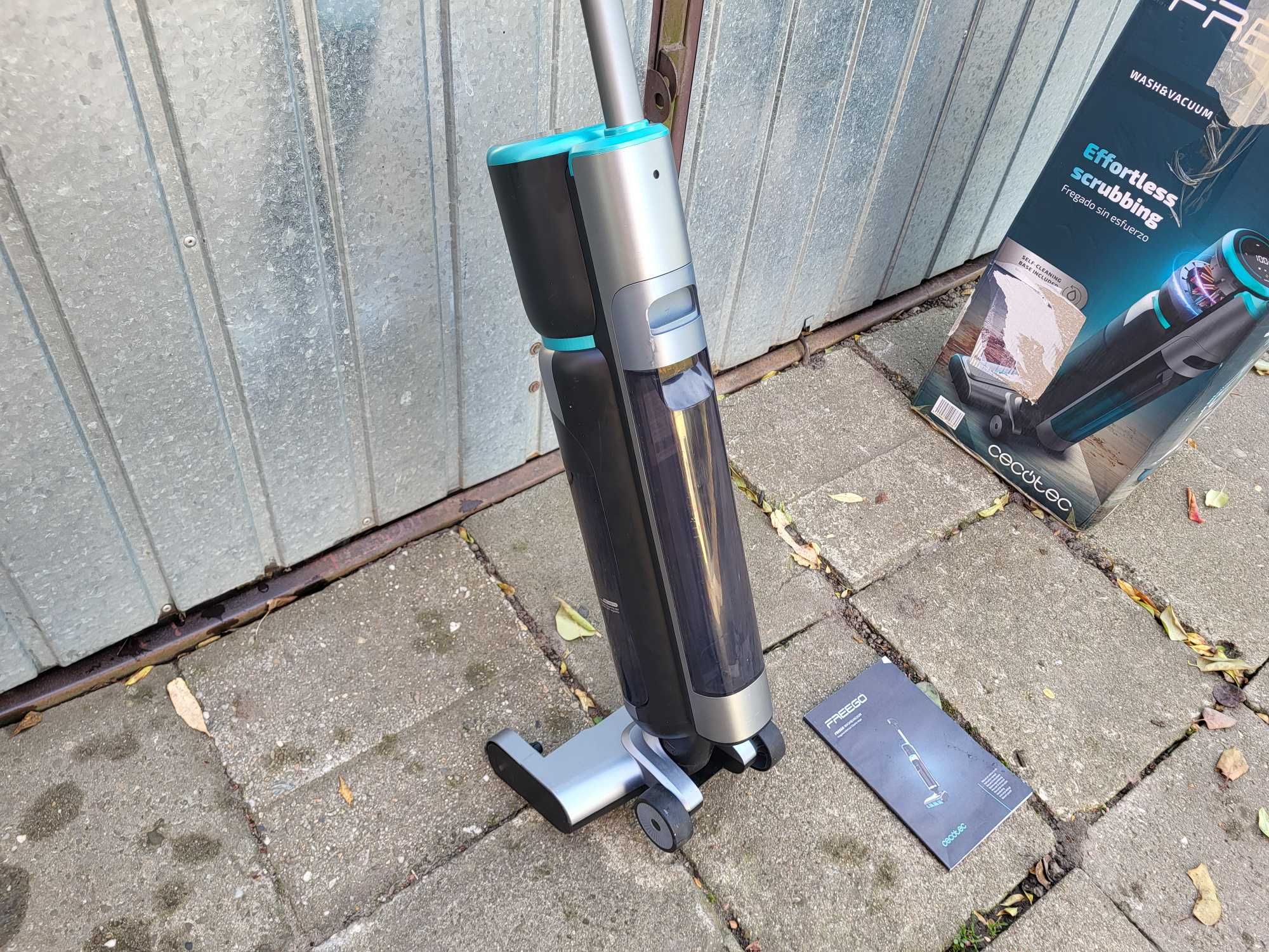 Odkurzacz pionowy akumulatorowy Cecotec Freego Wash&Vacuum 5863