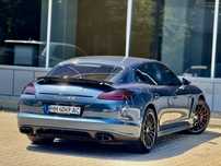 Porsche panamera GTS 4.8 2012