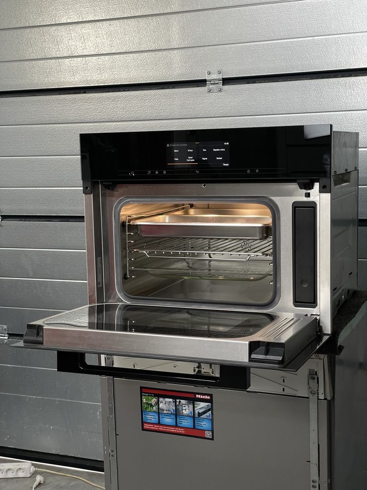 2в1 Преміум парова шафа з мікрохвильовкою Miele DGM 7845