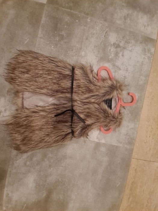 Kamizelka dla dziewczynki futrzana Reserved Nowa rozmiar 110