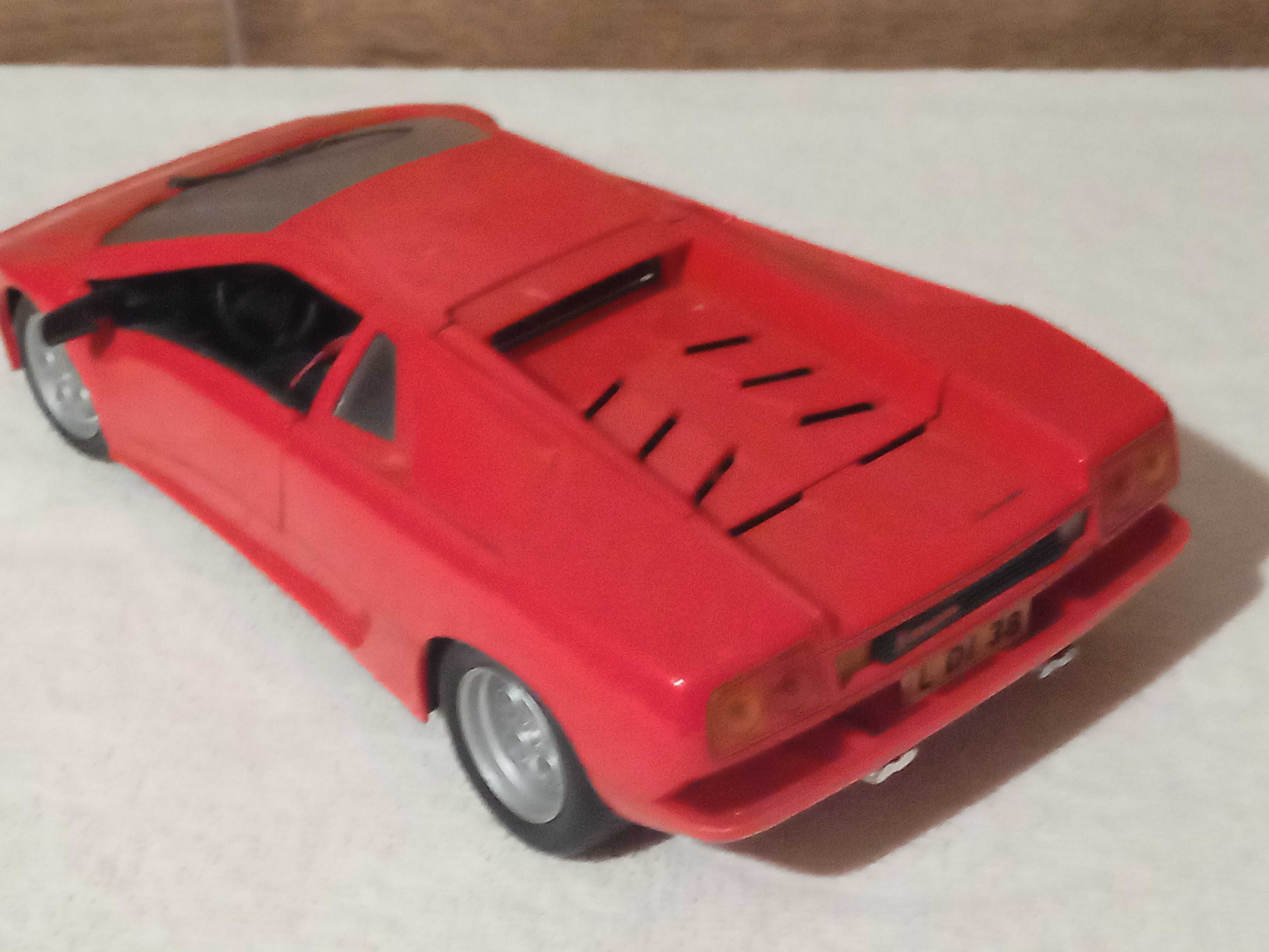 model Lamborghini Diablo 1/18 Maisto