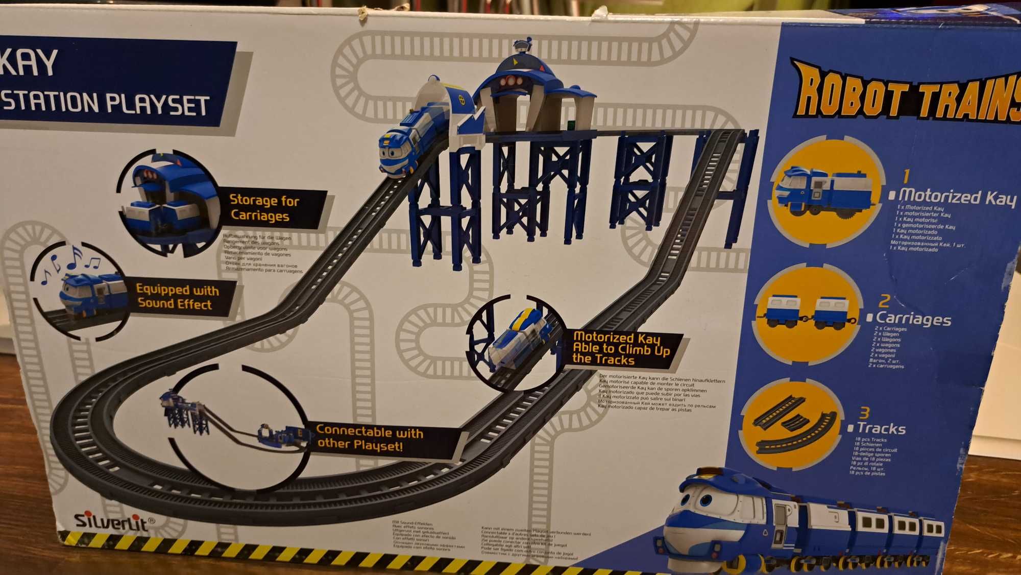Robot Trains Stacja z pociągiem Kay na Mikołaja lub Święta