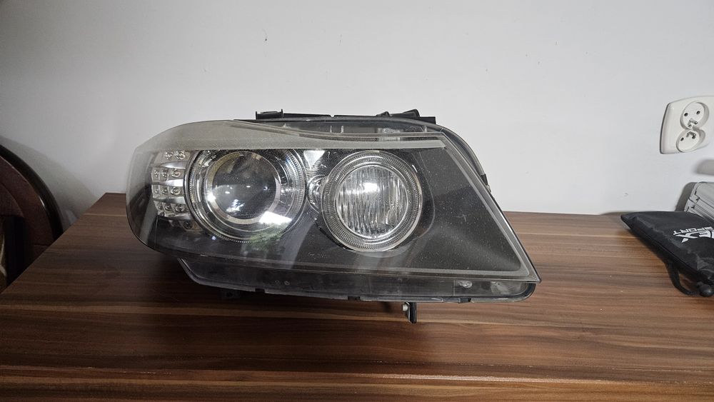 Lampa prawa przód bmw e90/91 lift Bi xenon skrętny
