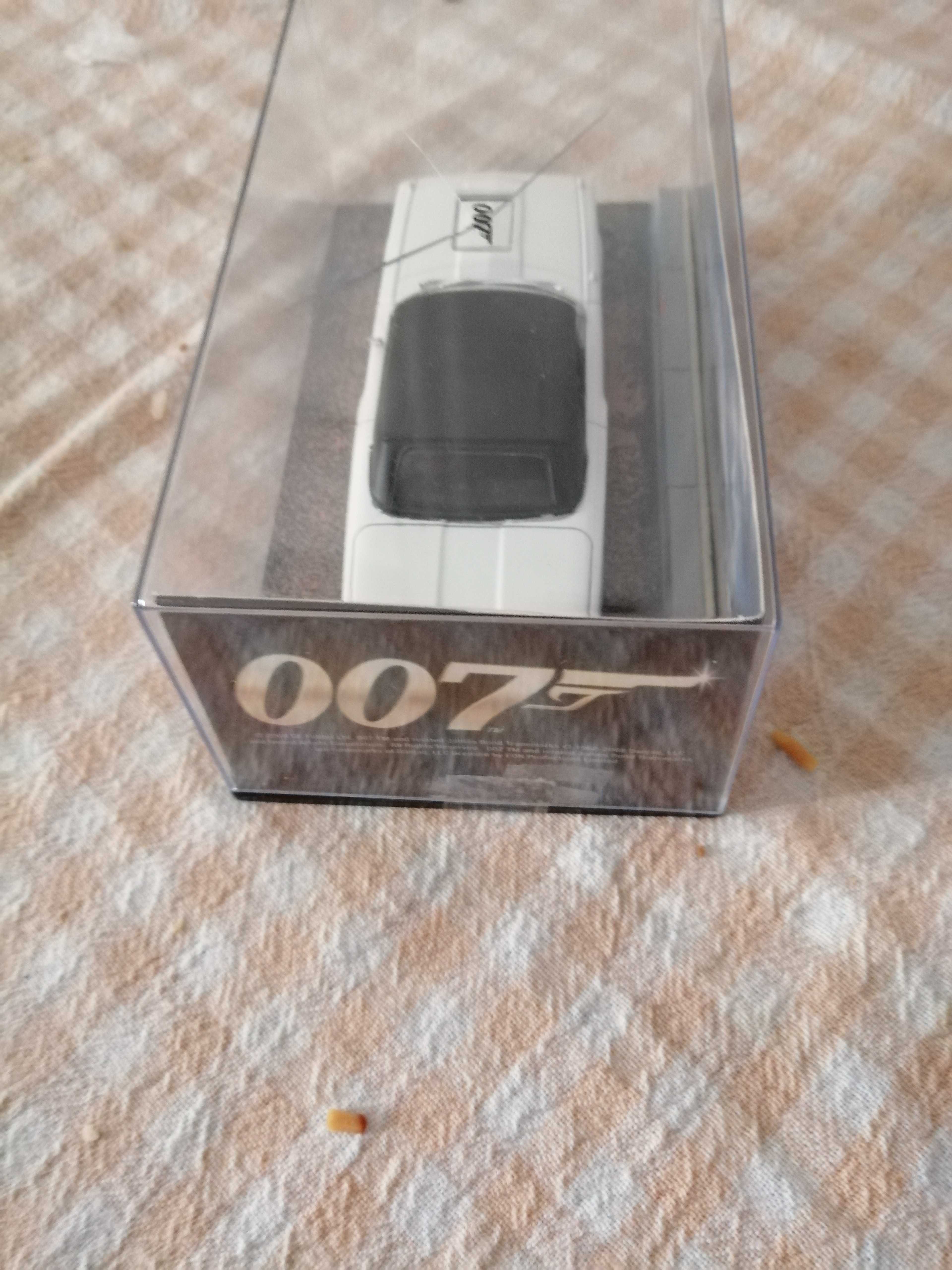 miniatura james bond