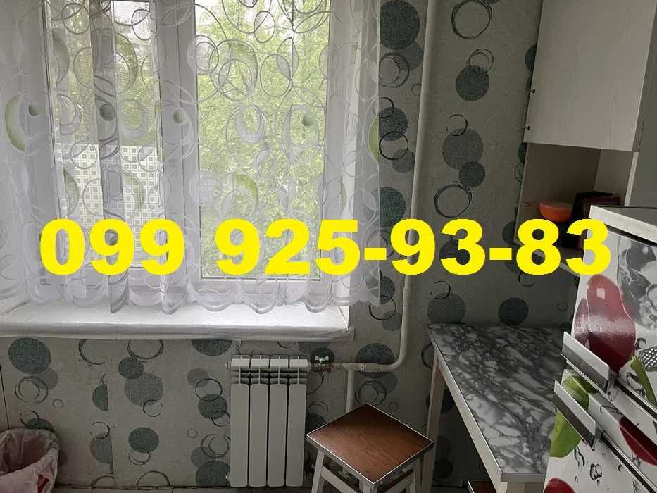 Виноградар. ТРЦ "Ретровіль" Продаж 1к.кв. просп. Правди, 88