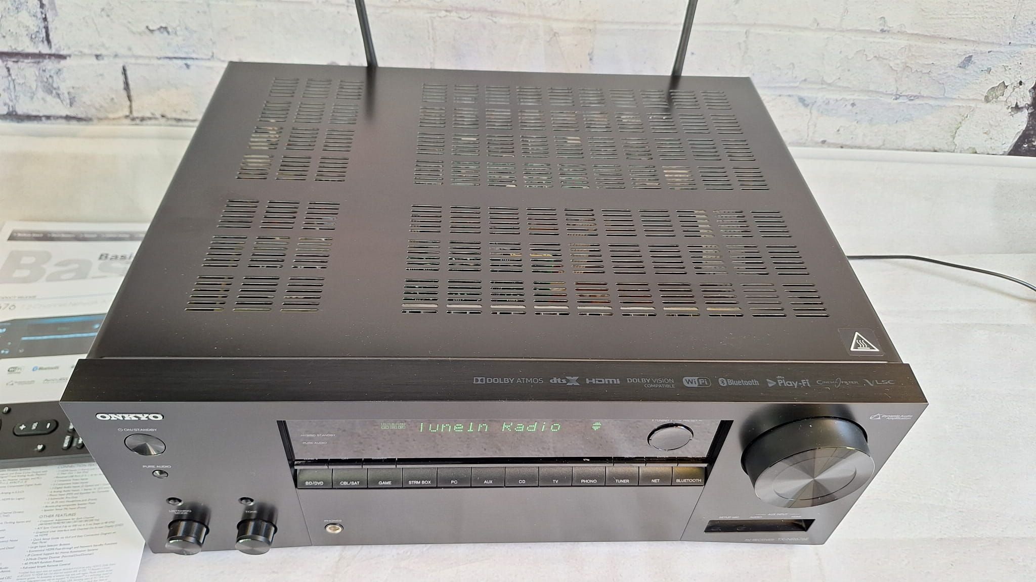 7.2 Onkyo TX-NR676 4k60p Dolby Atmos Vsion HDR BT Wi-Fi