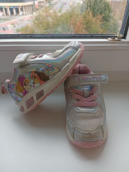 Buty sportowe dla dziewczynki