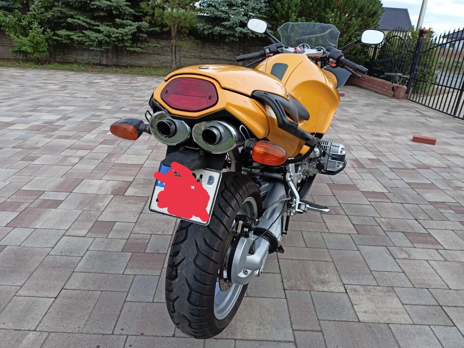 BMW R1100S dobrze utrzymane