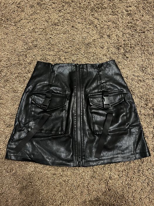 Шкіряна юбка жіноча
