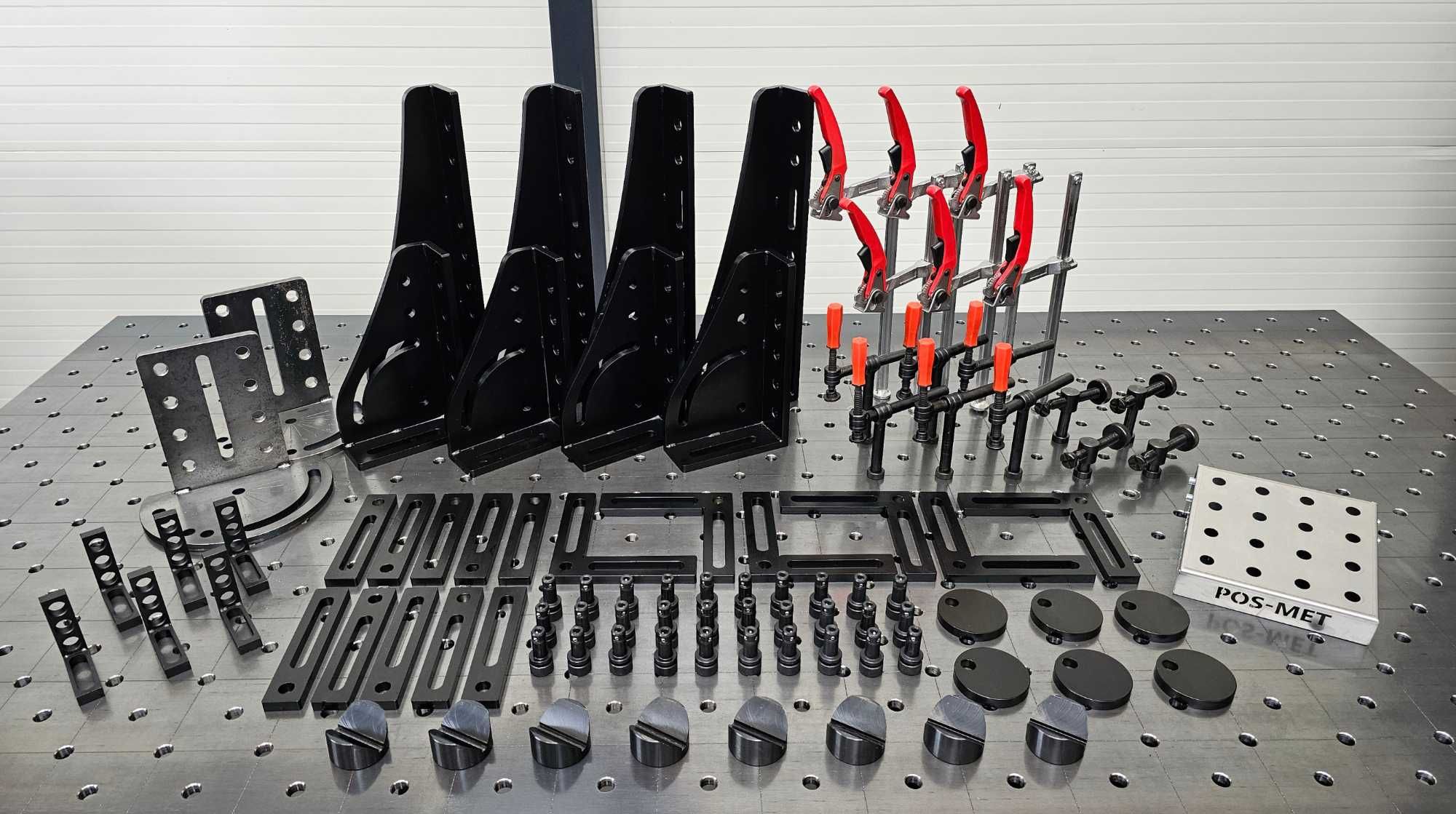 Zestaw Oprzyrządowania do stołu spawalniczego system 16 MAX Premium