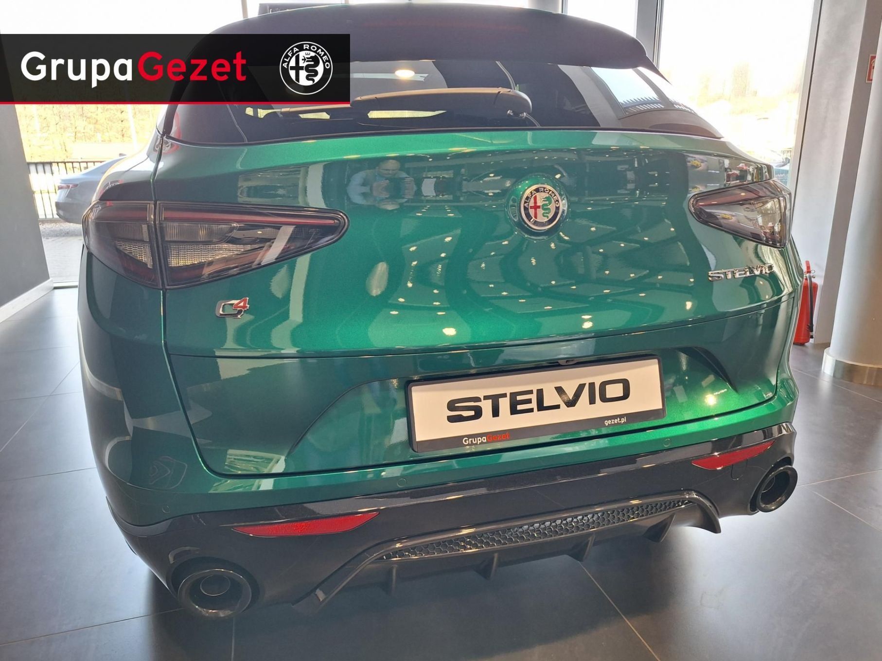 Alfa Romeo Stelvio Veloce 280KM AT8 Q4 Szklany dach Felgi 21"