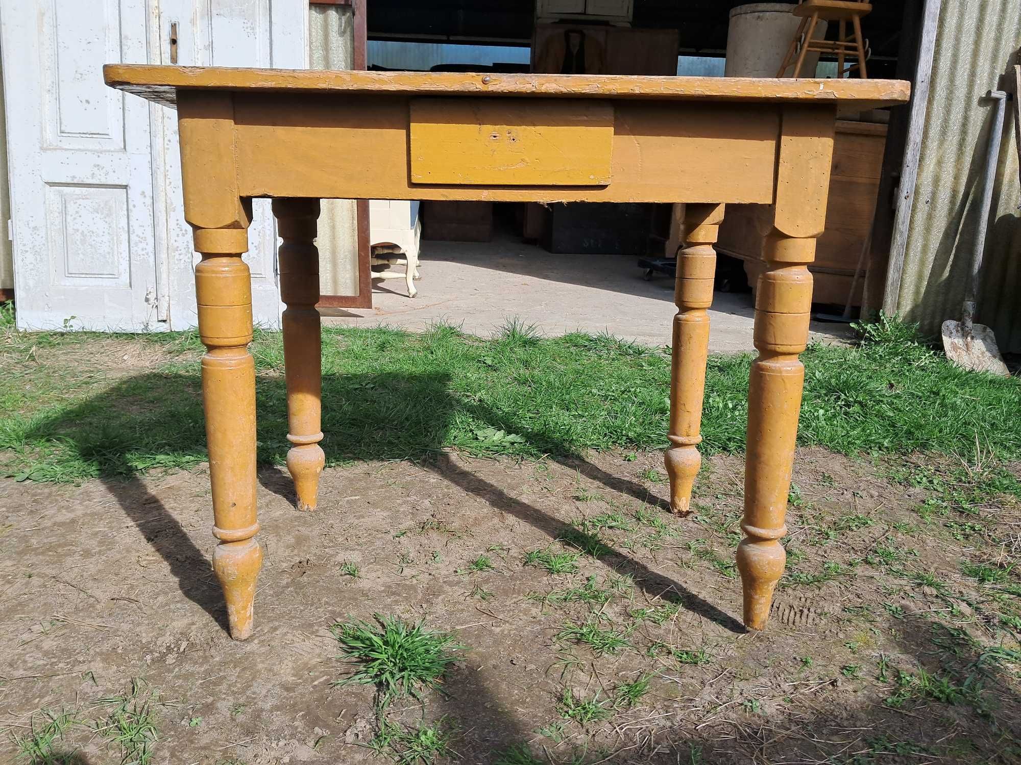 stary stół stolik toczone nogi również przesyłka