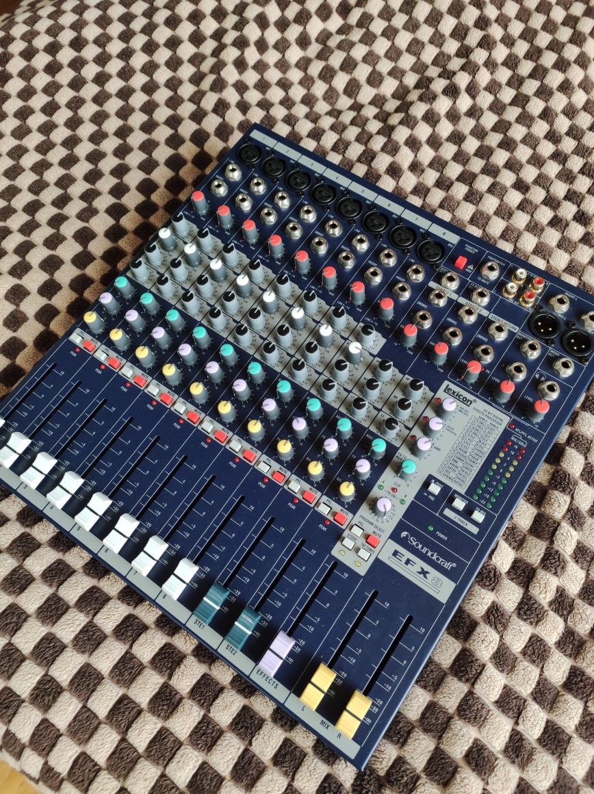 Мікшерний пульт Soundcraft EFX 8