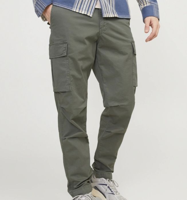 Spodnie Bojówki Carrot Fit Jack&Jones roz. 31/30