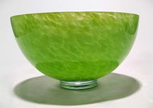 Taça decorativa em vidro verde – elegante e moderna (Nova)