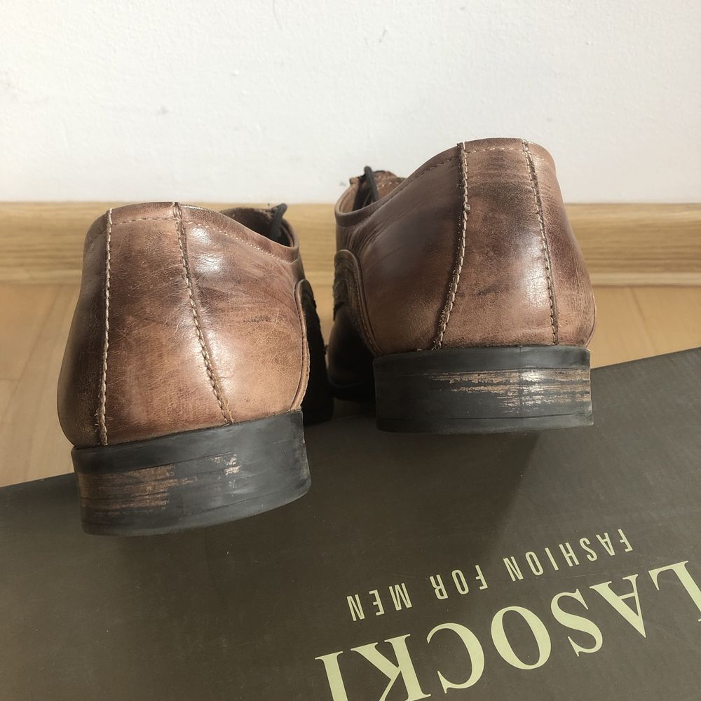 Skórzane męskie buty Lasocki r.44