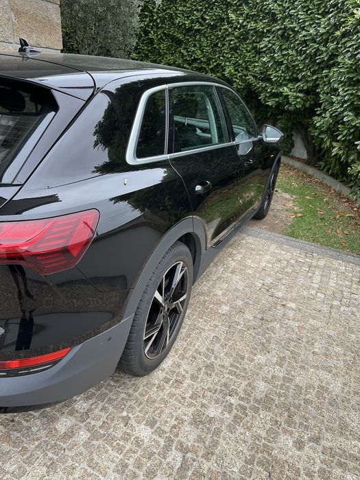Suv Audi etron 50