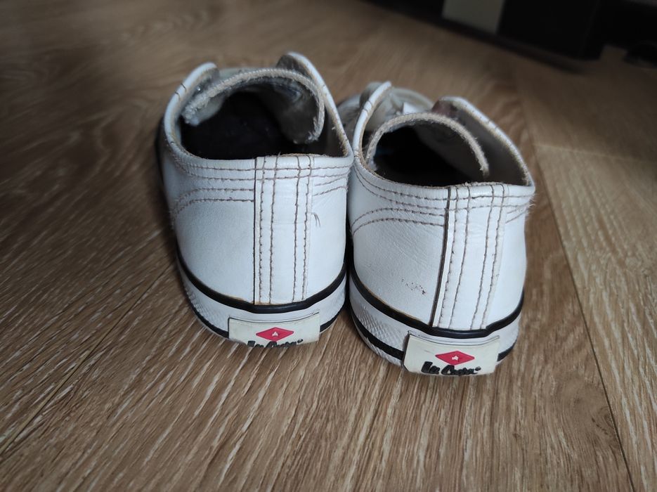 Белые кеды . Кожа.