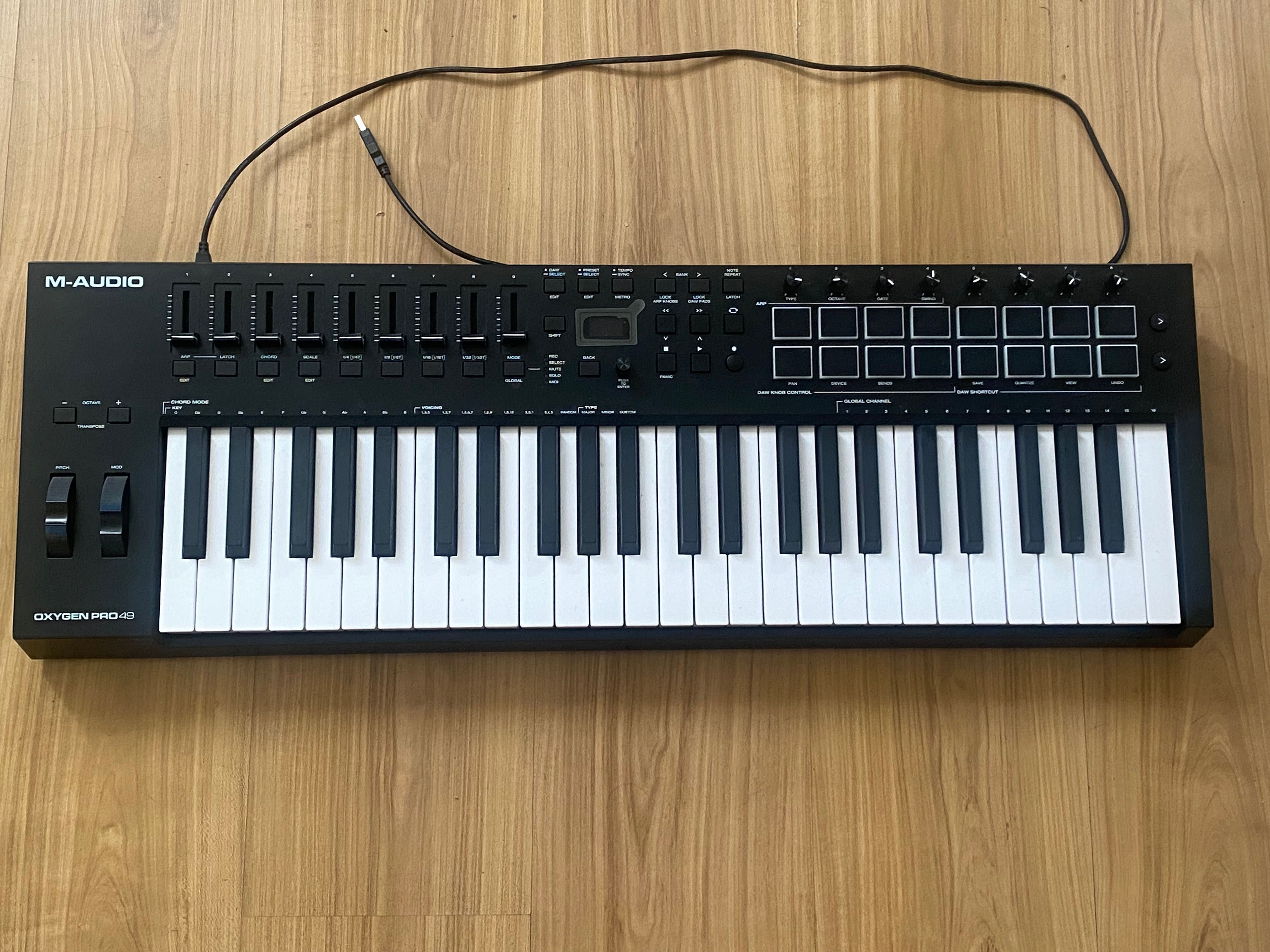 M-Audio Oxygen Pro 49 - stan idealny + pudełko