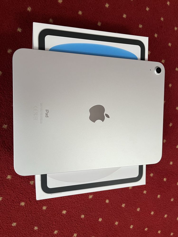 iPad 10 Wi-Fi 64GB A2696 z oryginalnym etui Apple
