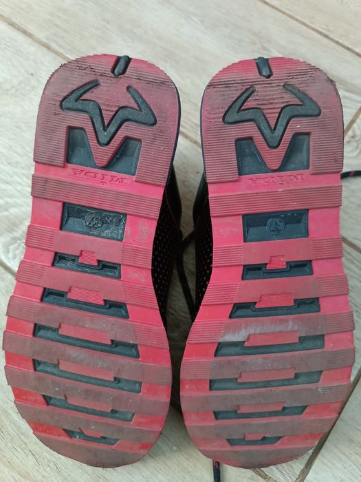 Кросівки,взуття MIDA 37 р.