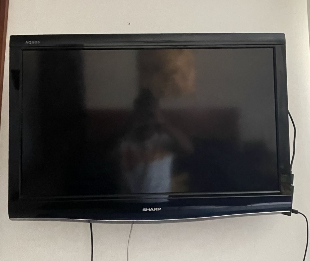 TV Sharp Aquos 37
