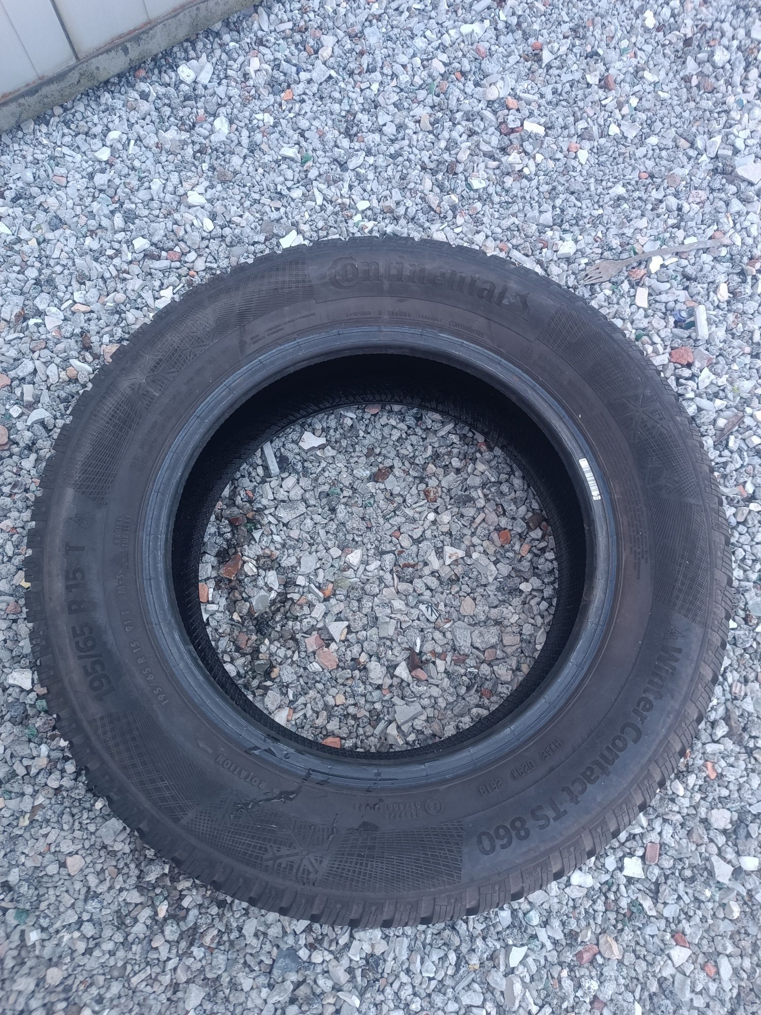 195/65R15 Dwie opony zimowe Continental 2019r jak nowe 8mm