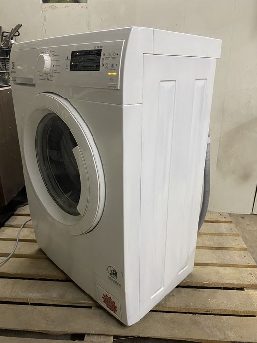 Стиральная машина Electrolux