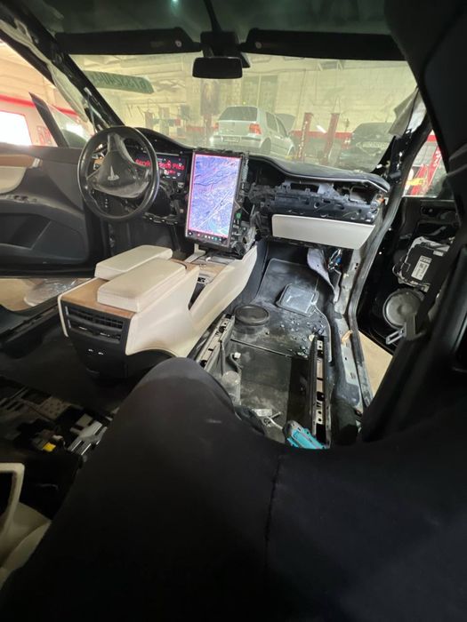 Професійний ремонт Tesla з Америки | Всі види робіт