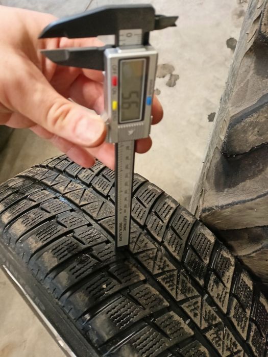 Alufelgi R17, 5/114.3 wraz z oponami zimowymi