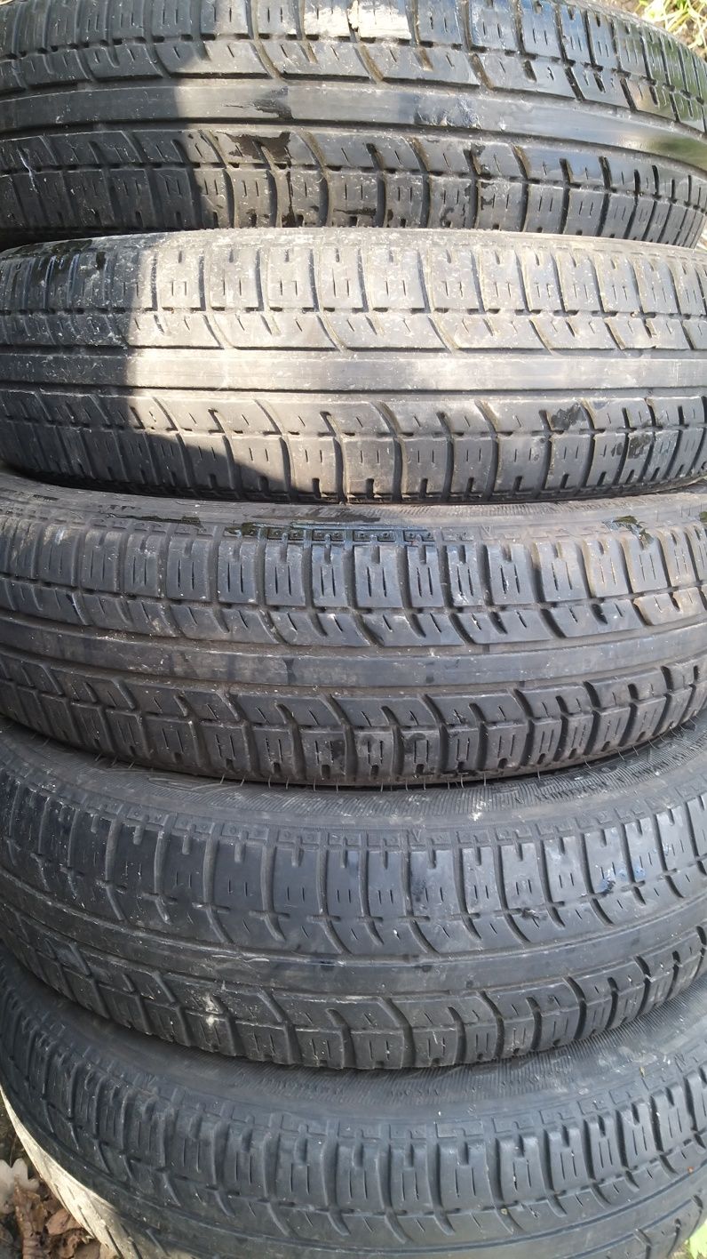145 / 70 r 13 Dębica