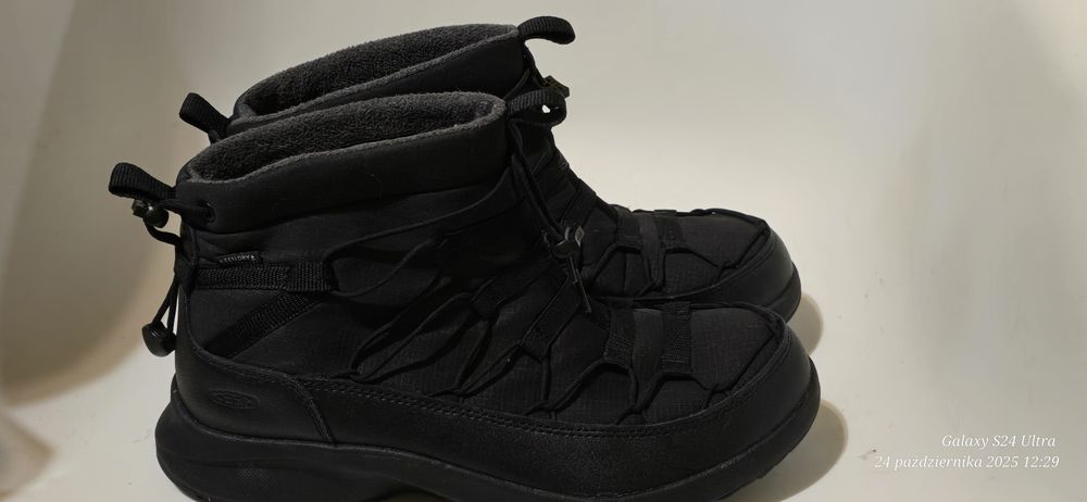 Nowe buty za kostkę KEEN