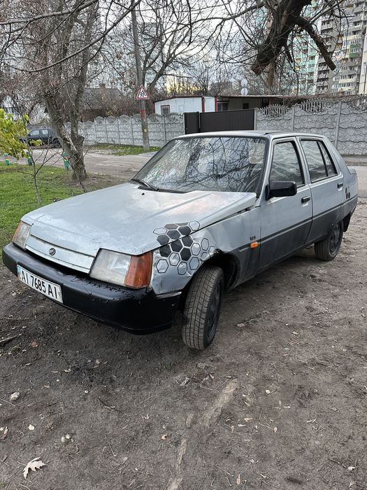 Заз Славута Таврия