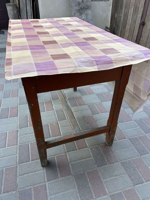 Продам стіл дубовий