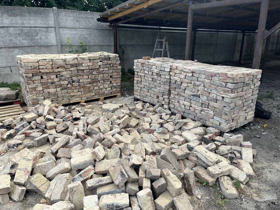 Cegła po rozbiórce