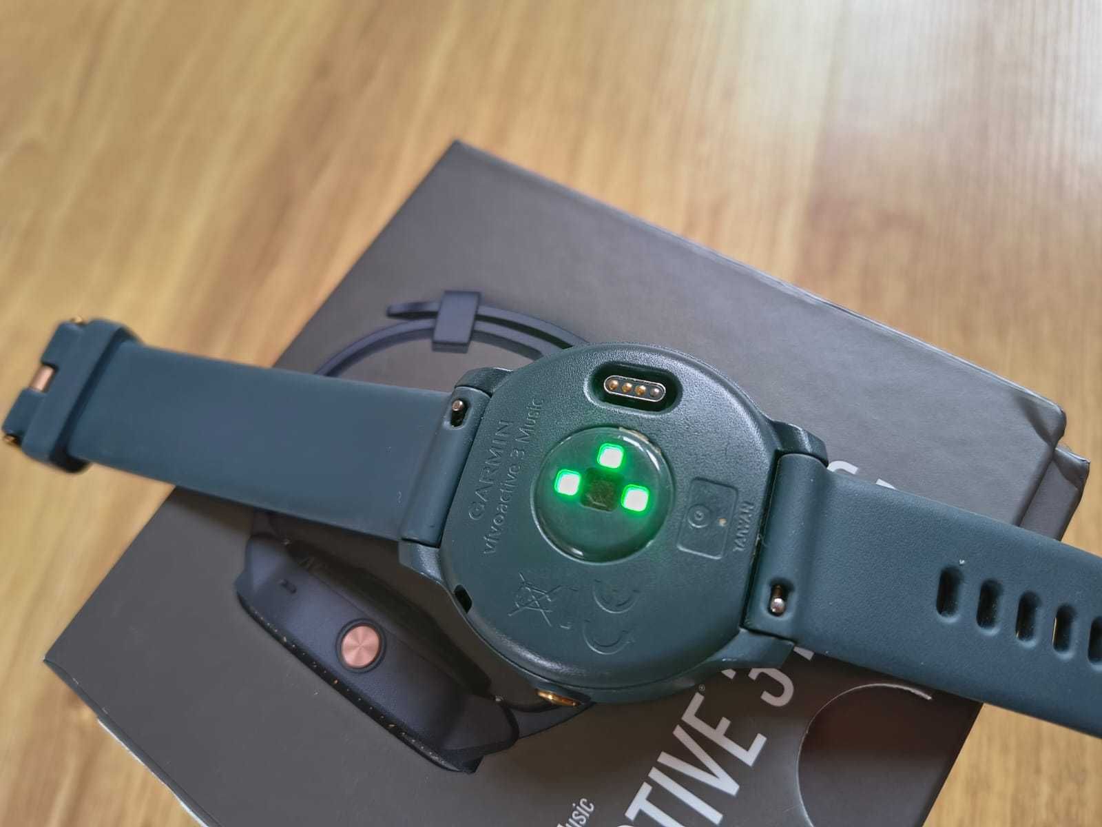 GARMIN Vivoactive 3 Music GPS Smartwatch super stan pudełko