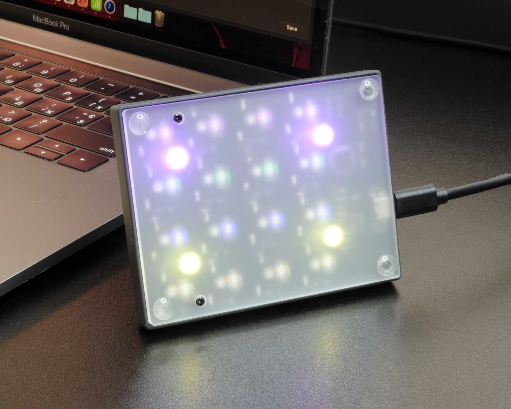 Макропад M-ONE з механічними свічами, RGB підсвіткою і крутилками