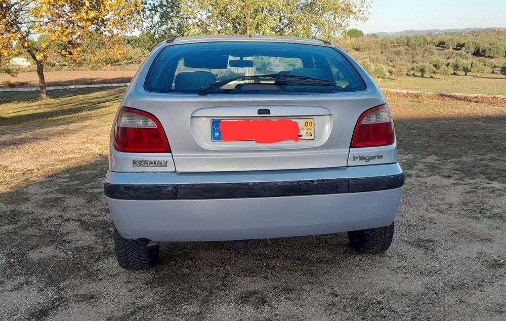 Renault Megane 1.4 70CV
