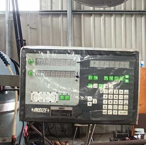 Fresadora MAXIMART 1-1/2 VS – Cursos 740×310×400 mm