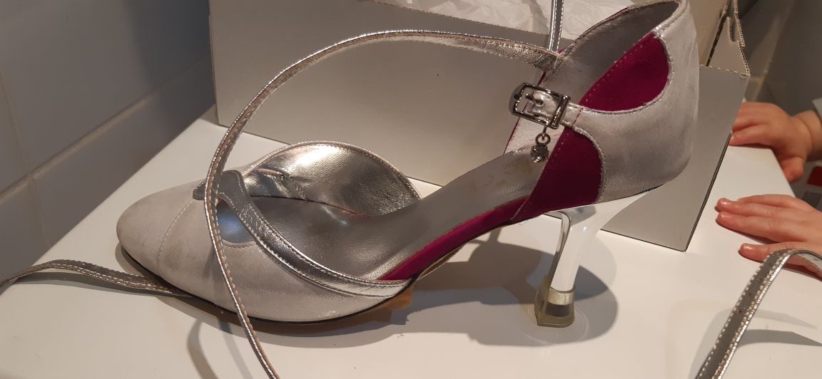 Buty ślubne fuksja rozmiar 38