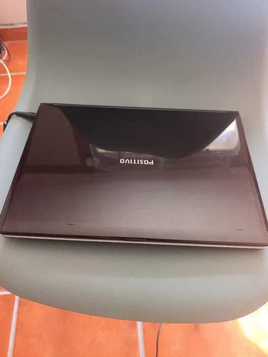 Portátil Positivo i3-330M 8GB RAM 128GB SSD - Bateria Viciada