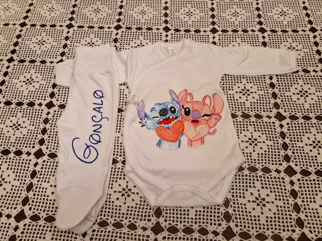 Vendo vários acessórios de bebé personalizados