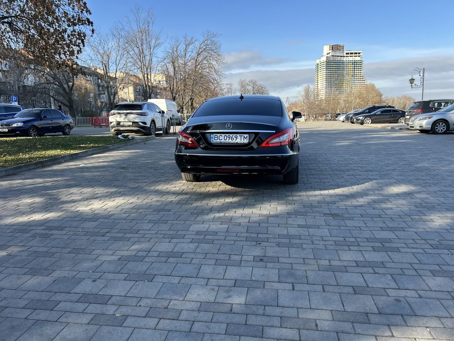 Mercedes-Benz CLS-Class целый не мотанный