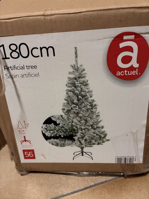 Árvore de Natal com 1,80m com pouco uso