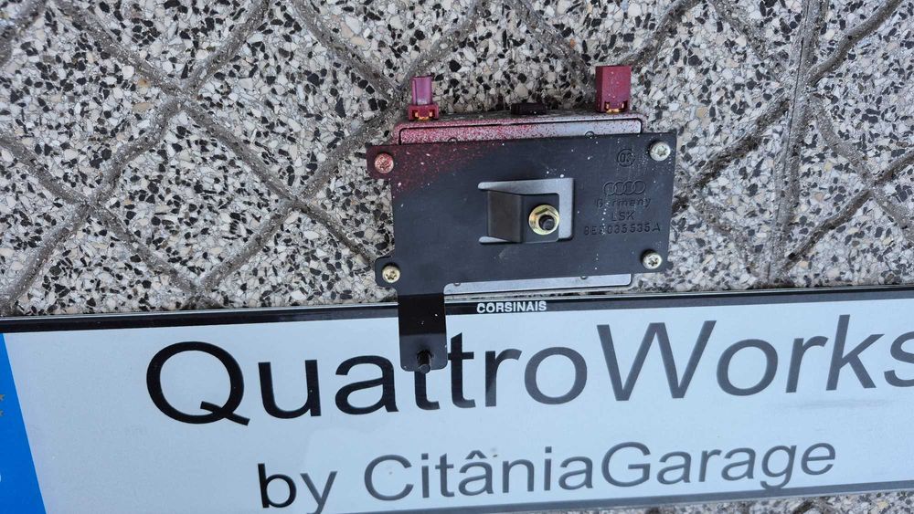 AUDI-VW-ETC - Módulo Amplificador de Antena 8E0035,456B