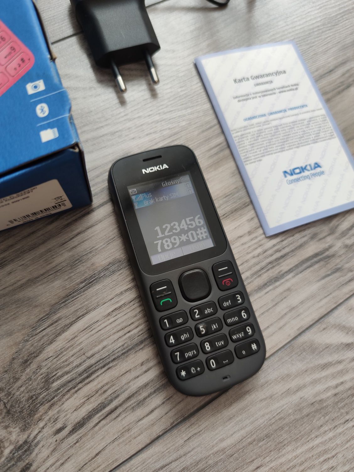 Nokia 101 telefon dual sim/ ładowarka/ stara gwarancja