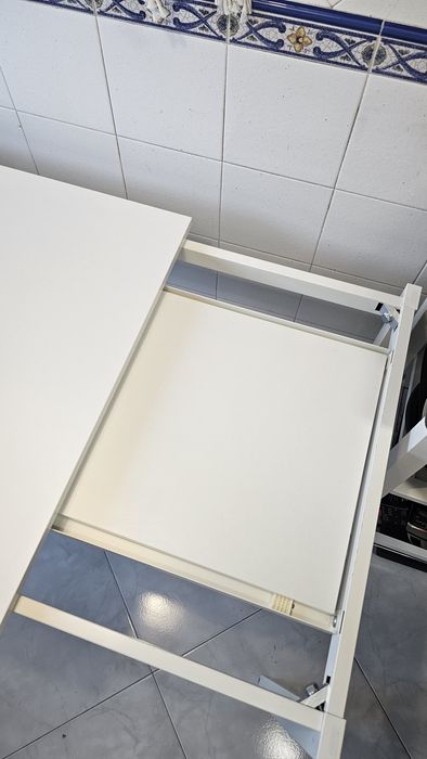 Mesa branca extensivel Vangsta ikea