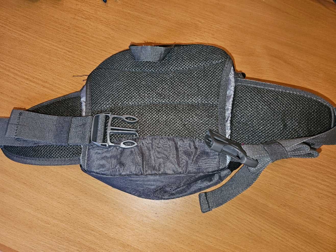 Nerka saszetka biodrowa Vikafjell Lyshorn